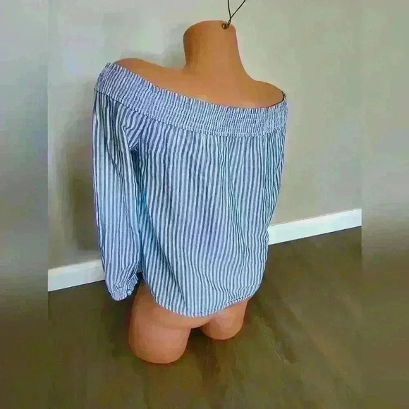 Women's Rag & Bone Striped Ruffle Off Shoulder Blue White Blouse Top XS - Picture 4 of 7